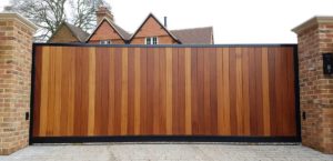Automatic electric gates installation.