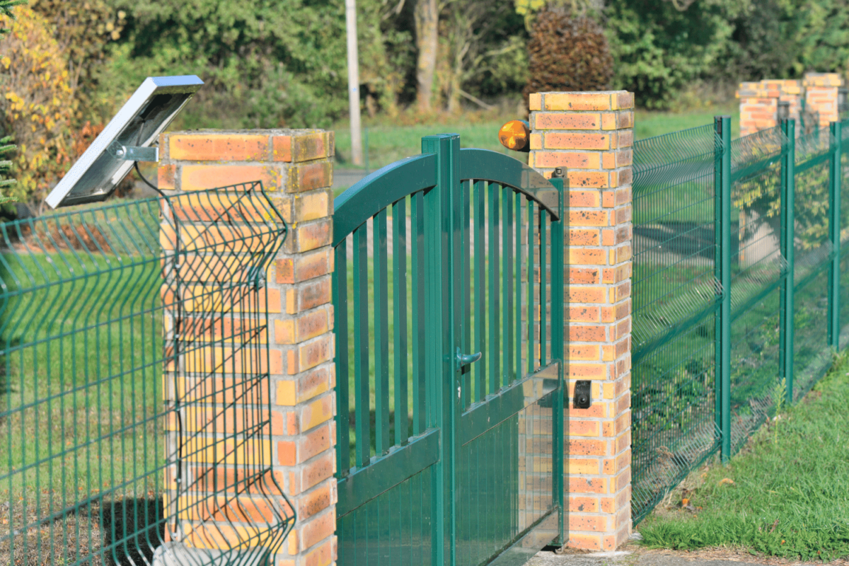 electric aluminium gates