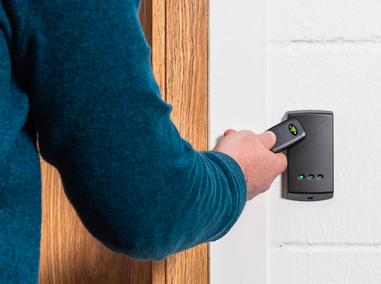 Paxton-Wireless-Access-Control Paxton Access Control for offices, industrial, retail, and airports