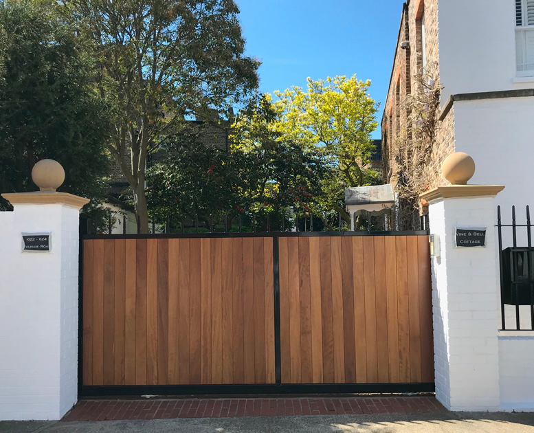 Residential-Wooden-Driveway-Gates-Installation-Oxfordshire Automatic Electric Gates