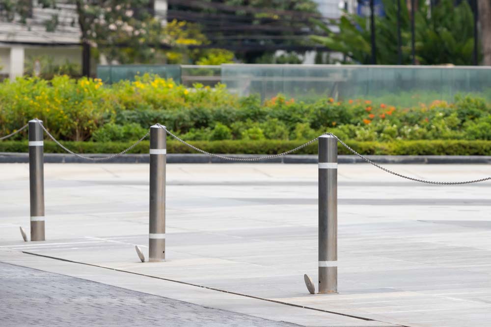 Manual And Telescopic Residential Bollards